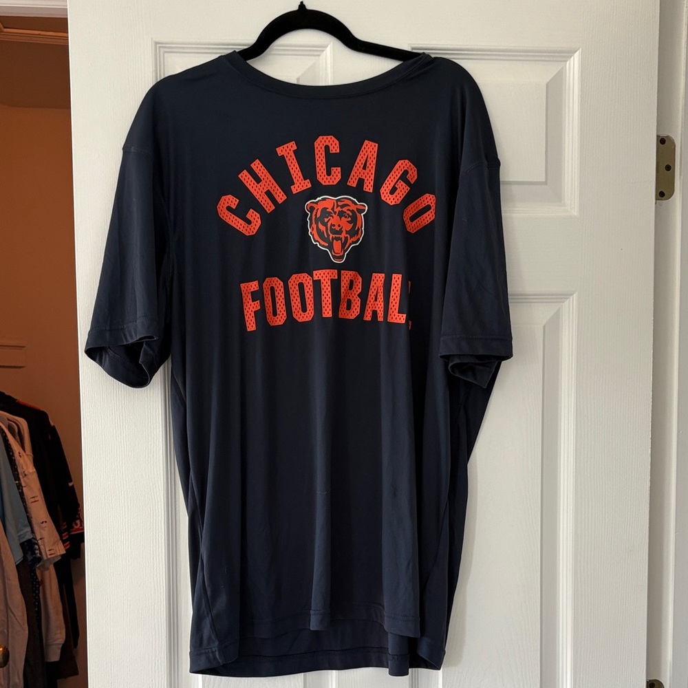 Chicago Football Graphic T-Shirt - Navy